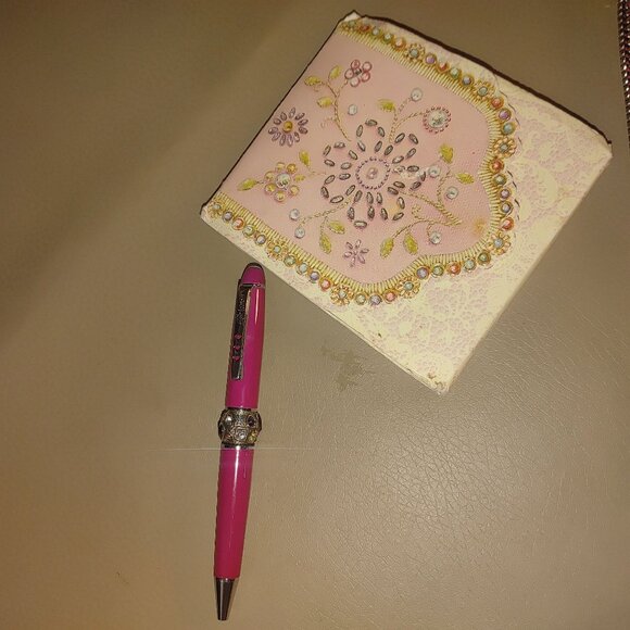 Brighton Wristlet Pink Set Patent Leather Embossed Floral Stud Accents Pad Pen - Picture 7 of 9